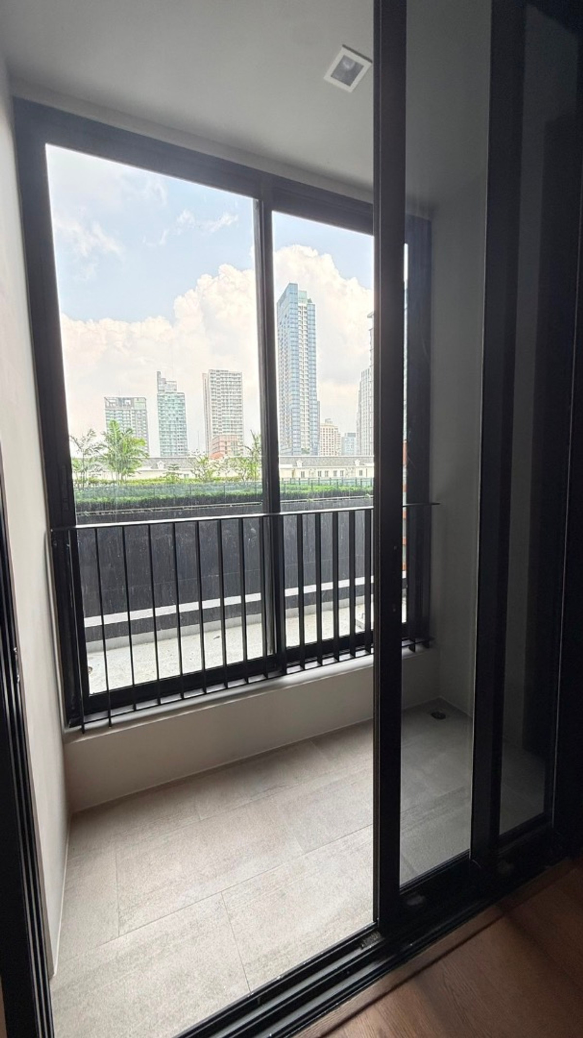 ขายคอนโดสุขุมวิท อโศก ทองหล่อ : 🏢 คอนโด Ideo Q Sukhumvit 36 | ใกล้ BTS ทองหล่อ 1 Bed 46.35 ตร.ม. ราคาพิเศษ 6.95 MB. 📞: 065-626-5636 (คุณกี้)