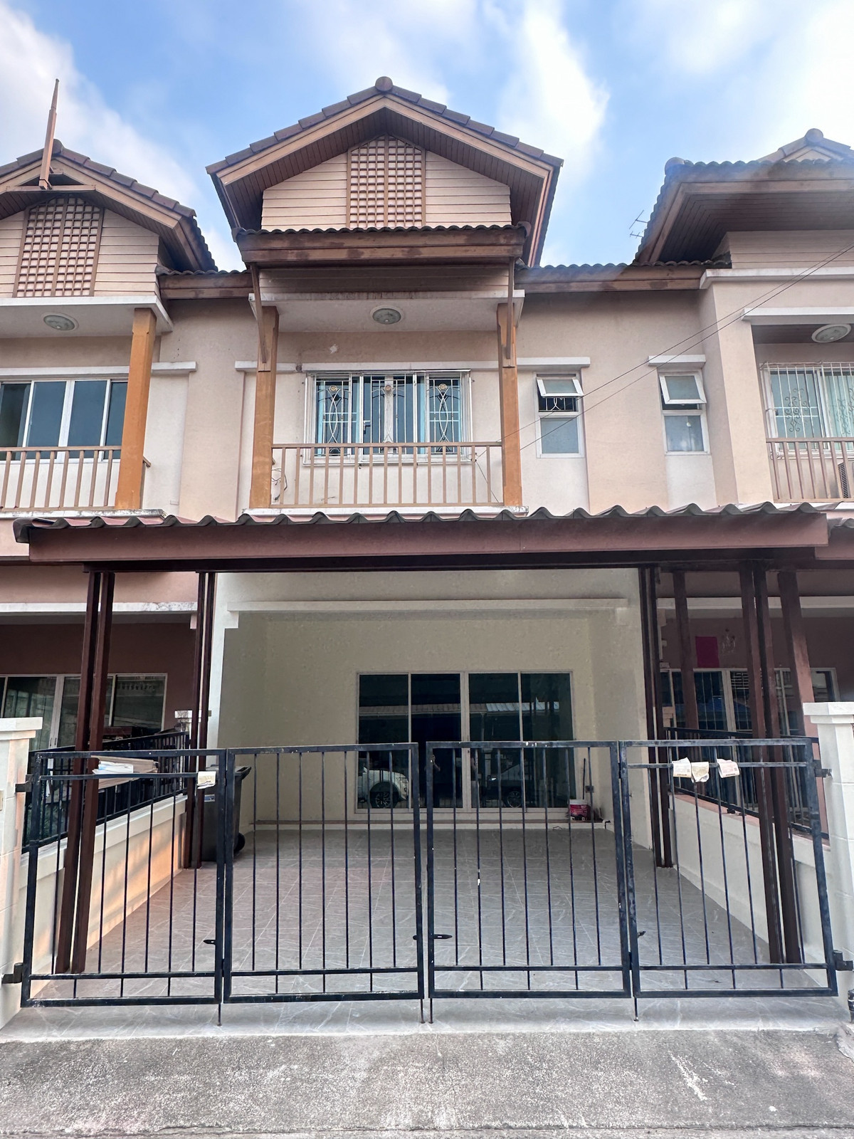 For SaleTownhomeRama5, Ratchapruek, Bangkruai : Prinyaluck Light Wongwan Sathorn / 3 Bedrooms (For Sale), Prinyalucklight Wongwan Sathorn / 3 Bedrooms (FOR SALE) BALL273