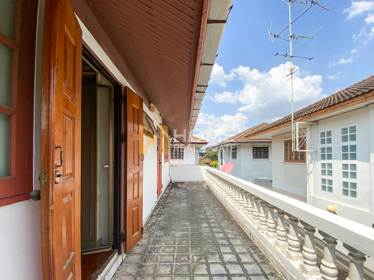 ขายบ้านบางแค เพชรเกษม : บ้านเดี่ยว หมู่บ้านเพชรเกษม 3 / 4 ห้องนอน (ขาย), Single house Phetkasem Village 3 / 4 Bedrooms (FOR SALE) BALL274