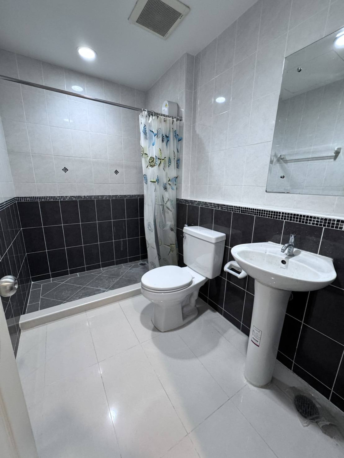 ขายทาวน์โฮมพัฒนาการ ศรีนครินทร์ : ขายทาวน์เฮ้าส์/ทาวน์โฮม  บ้านกลางเมือง เอส - เซ้นส์ ศรีนครินทร์ หนองบอน เขต ประเวศ กรุงเทพ CX-146194