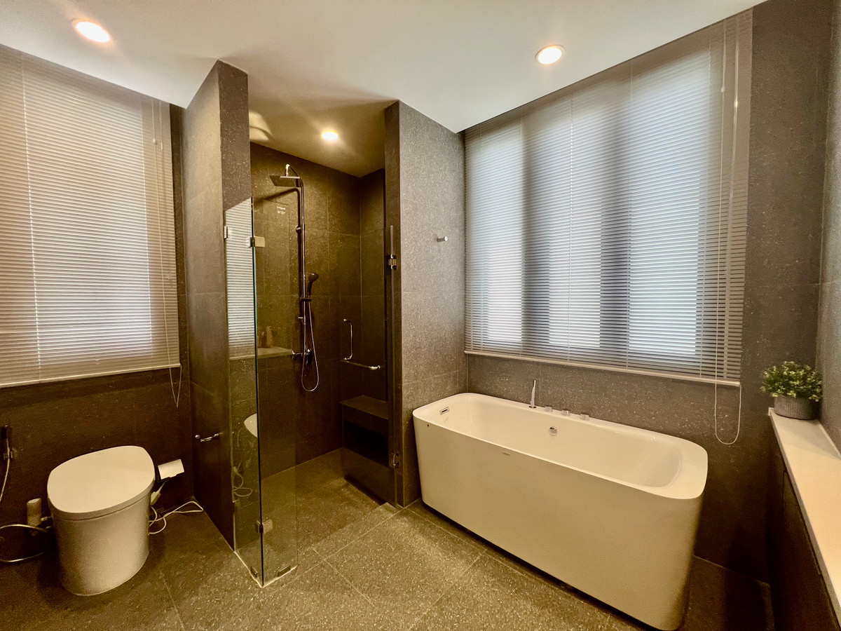 ขายนวมินทร์ รามอินทรา : ขายด่วน บ้านแฝดหรู 3 ชั้น Eton Residence เกษตร–นวมินทร์ – รามอินทรา | บ้านใหม่ไม่เคยเข้าอยู่ | ตกแต่งบิวอินกว่า 3 ล้านบาท