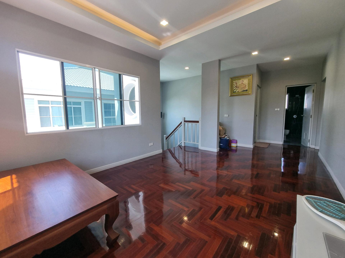 ให้เช่าบ้านนนทบุรี บางใหญ่ บางบัวทอง : ให้เช่าบ้านเดี่ยว ติดถนนราชพฤกษ์
หมู่บ้าน มัณฑนา ราชพฤกษ์ หลังมุม หน้าสวน ทำเลดี บ้านพร้อมเข้าอยู่