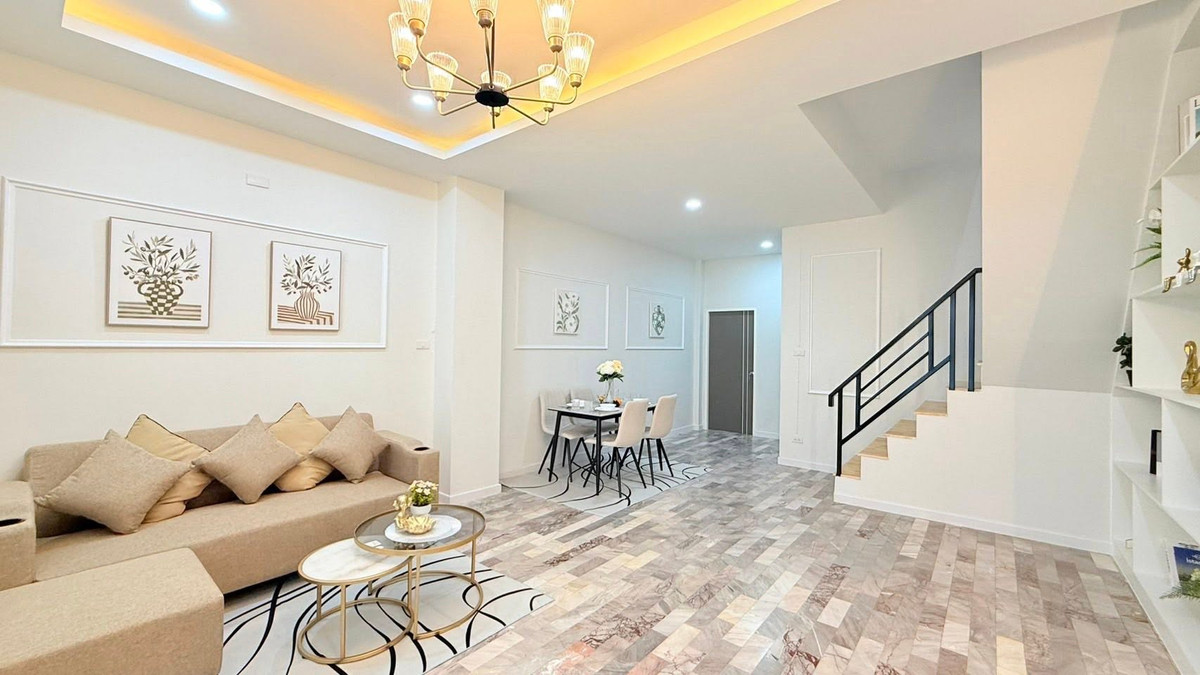 ขายทาวน์โฮมพัทยา บางแสน ชลบุรี สัตหีบ :  ทาวน์โฮม หมู่บ้านเพิ่มศิริ ซอยเขาตาโล / 3 ห้องนอน (ขาย), Townhome Permsiri Village Soi Khao Talo  / 3 Bedrooms (FOR SALE) BEWN108