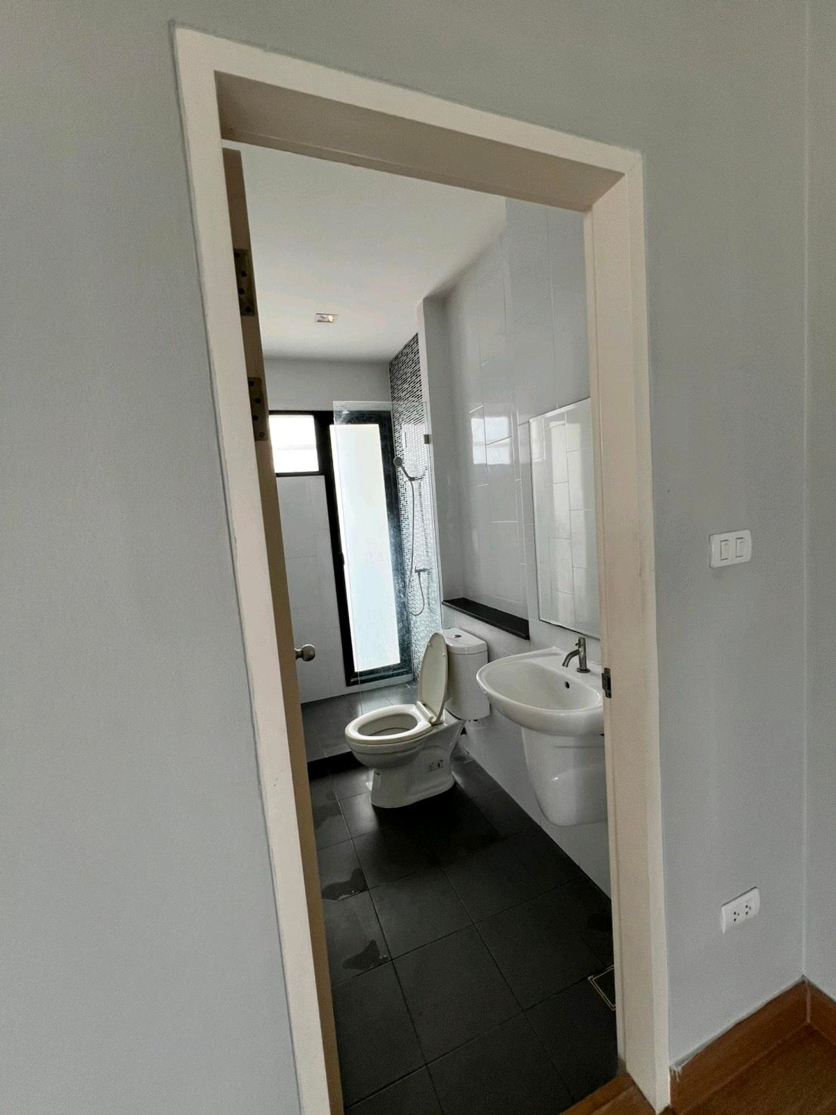 ให้เช่าบ้านพระราม 2 บางขุนเทียน : ให้เช่า ทาวน์โฮม3 ชั้น บรรยากาศบ้านเดี่ยว หมู่บ้านมิวส์ เทียนทะเล 15 เฟอร์นิเจอร์ครบ พร้อมเข้าอยู่ 