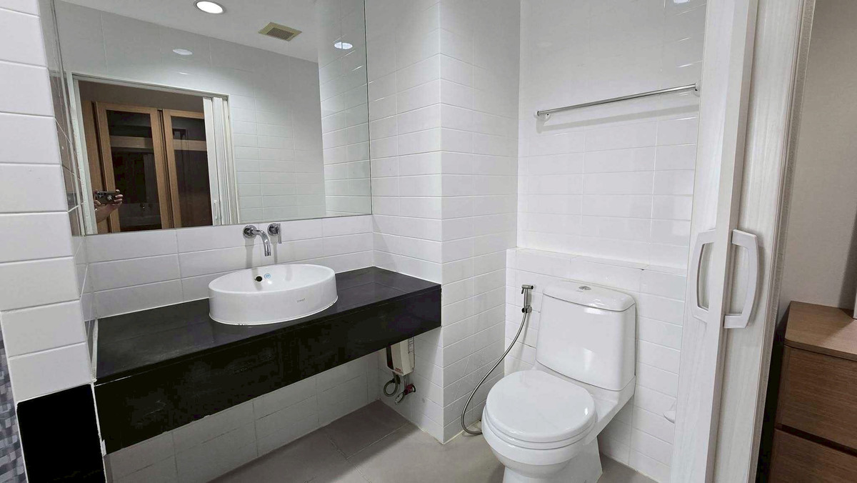 For RentCondoOnnut, Udomsuk : ✨ Beautiful newly renovated unit with full furniture at Ideo Mix Sukhumvit 103, right next to BTS Udom Suk 📍