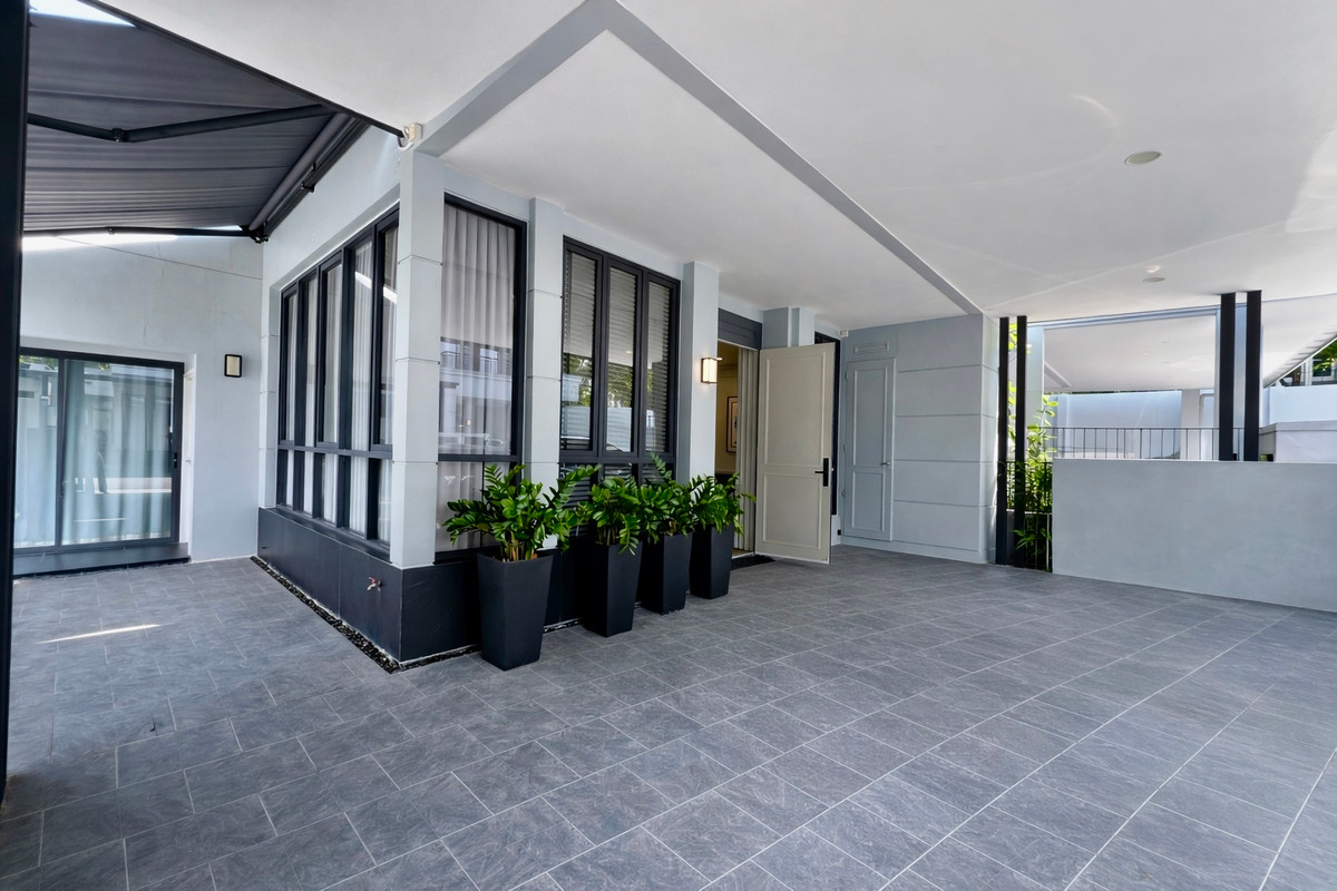 ขายนวมินทร์ รามอินทรา : ขายด่วน บ้านแฝดหรู 3 ชั้น Eton Residence เกษตร–นวมินทร์ – รามอินทรา | บ้านใหม่ไม่เคยเข้าอยู่ | ตกแต่งบิวอินกว่า 3 ล้านบาท