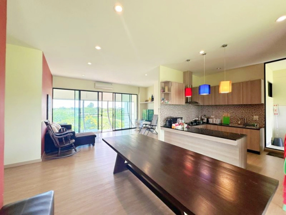 ขายอาคารพาณิชย์ชะอำ เพชรบุรี : ขาย กิจการ บ้านรังนกนางแอ่น พร้อมรายได้ ทำเล บ้านบางตะบูน ตำบล บางครก อำเภอ บ้านแหลม เพชรบุรี