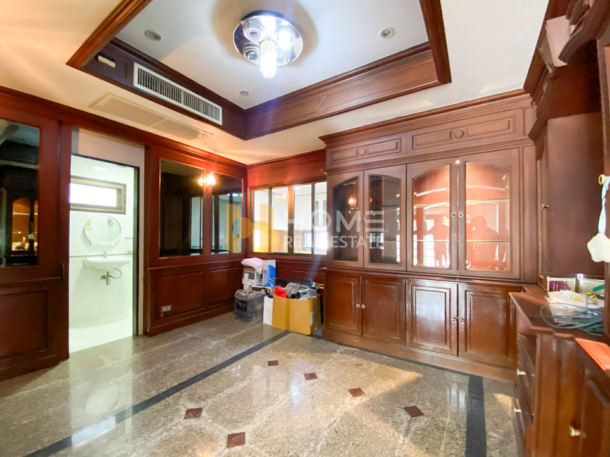 ขายบ้านบางแค เพชรเกษม : บ้านเดี่ยว หมู่บ้านเพชรเกษม 3 / 4 ห้องนอน (ขาย), Single house Phetkasem Village 3 / 4 Bedrooms (FOR SALE) BALL274