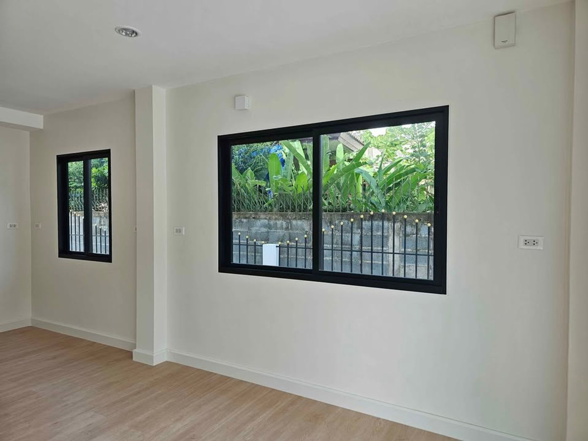 For SaleHousePhutthamonthon, Salaya : Baan Phutthamonthon Sai 1 Choi Ratchamontri 2 / 3 Bedrooms (FOR SALE) AOM080