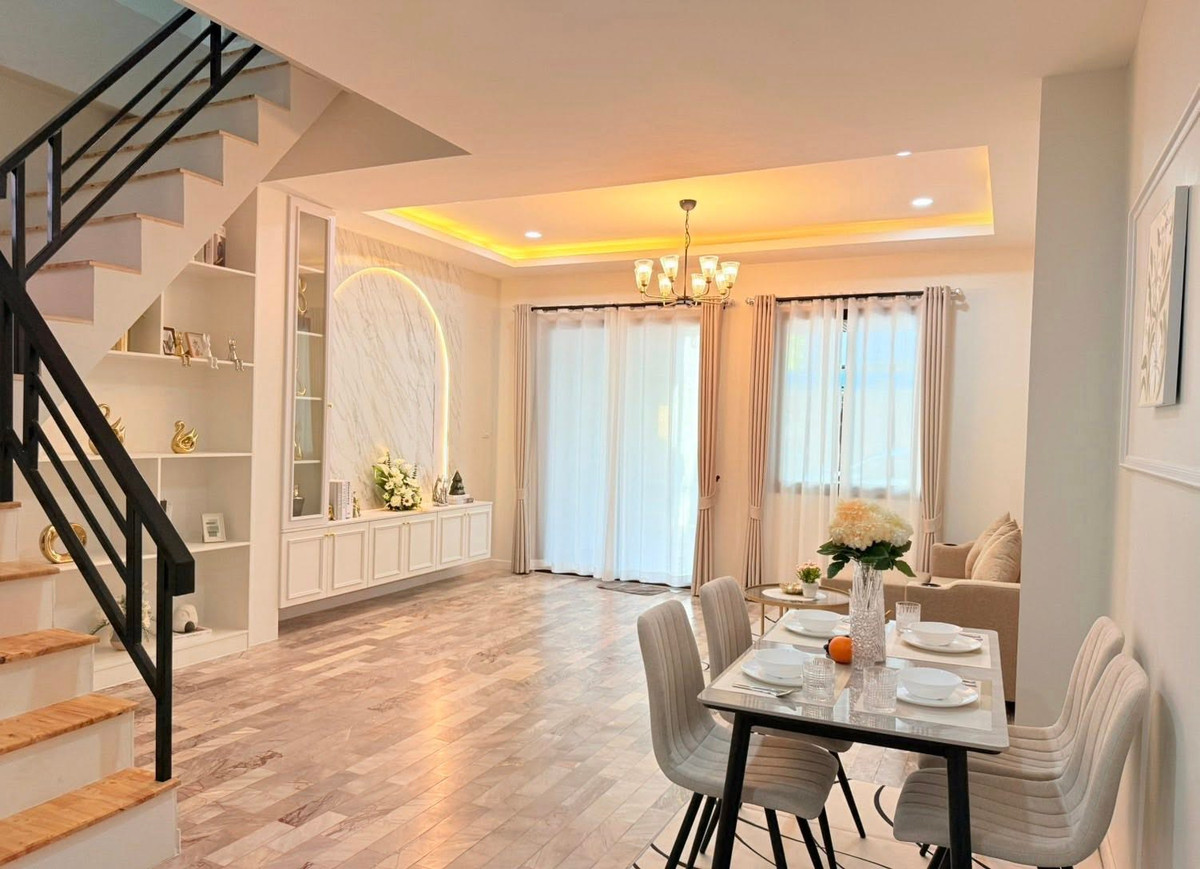 ขายทาวน์โฮมพัทยา บางแสน ชลบุรี สัตหีบ :  ทาวน์โฮม หมู่บ้านเพิ่มศิริ ซอยเขาตาโล / 3 ห้องนอน (ขาย), Townhome Permsiri Village Soi Khao Talo  / 3 Bedrooms (FOR SALE) BEWN108