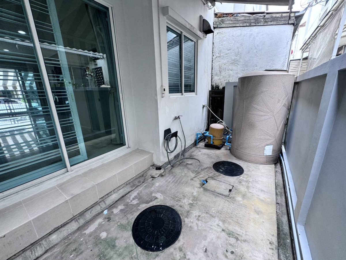 ขายทาวน์โฮมพัฒนาการ ศรีนครินทร์ : ขายทาวน์เฮ้าส์/ทาวน์โฮม  บ้านกลางเมือง เอส - เซ้นส์ ศรีนครินทร์ หนองบอน เขต ประเวศ กรุงเทพ CX-146194