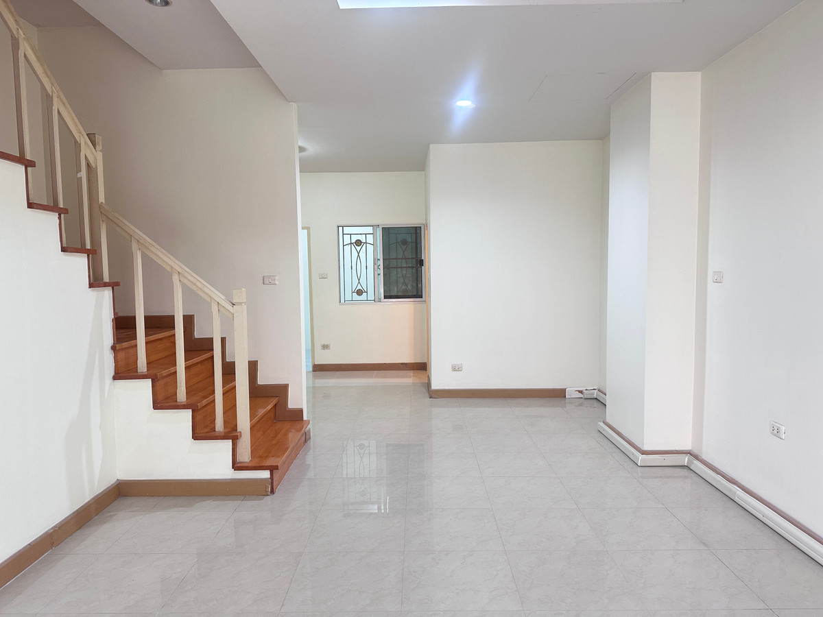 ขายทาวน์โฮมพระราม 5 ราชพฤกษ์ บางกรวย : ปริญลักษณ์ ไลท์ วงแหวนสาทร / 3 ห้องนอน (ขาย), Prinyalucklight Wongwan Sathorn / 3 Bedrooms (FOR SALE) BALL273