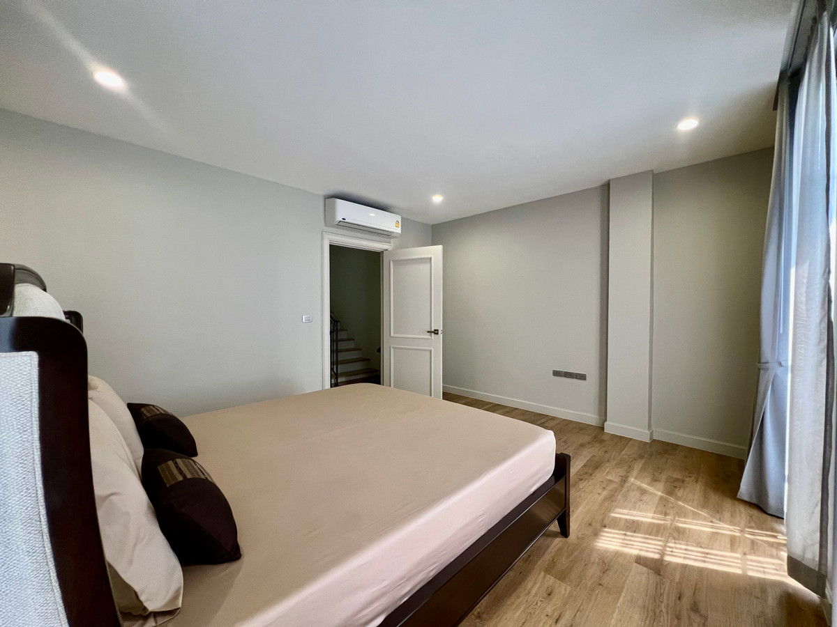 ขายนวมินทร์ รามอินทรา : ขายด่วน บ้านแฝดหรู 3 ชั้น Eton Residence เกษตร–นวมินทร์ – รามอินทรา | บ้านใหม่ไม่เคยเข้าอยู่ | ตกแต่งบิวอินกว่า 3 ล้านบาท