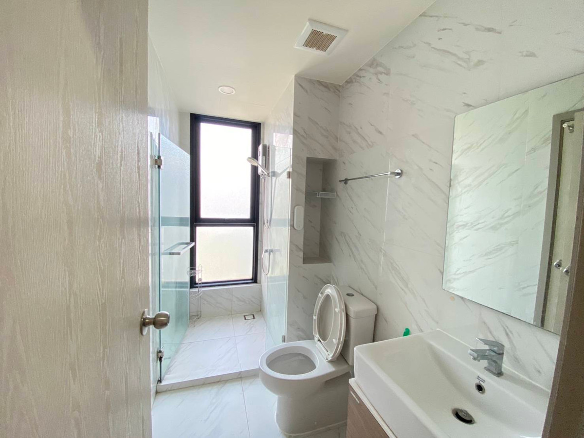 For RentCondoBangna, Bearing, Lasalle : Condo for rent, Ideo mobi sukhumvit eastpoint, fully furnished condo, ready to move in, close to BTS Bangna, only 250 meters!!