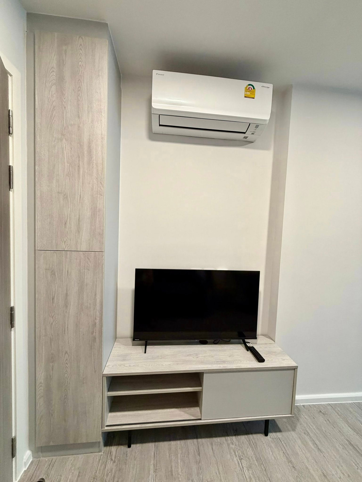 For RentCondoBangna, Bearing, Lasalle : For Rent ✨ Atmoz Tropicana Bangna ✨ Fully furnished with appliances. Near MRT Sri Eiam.