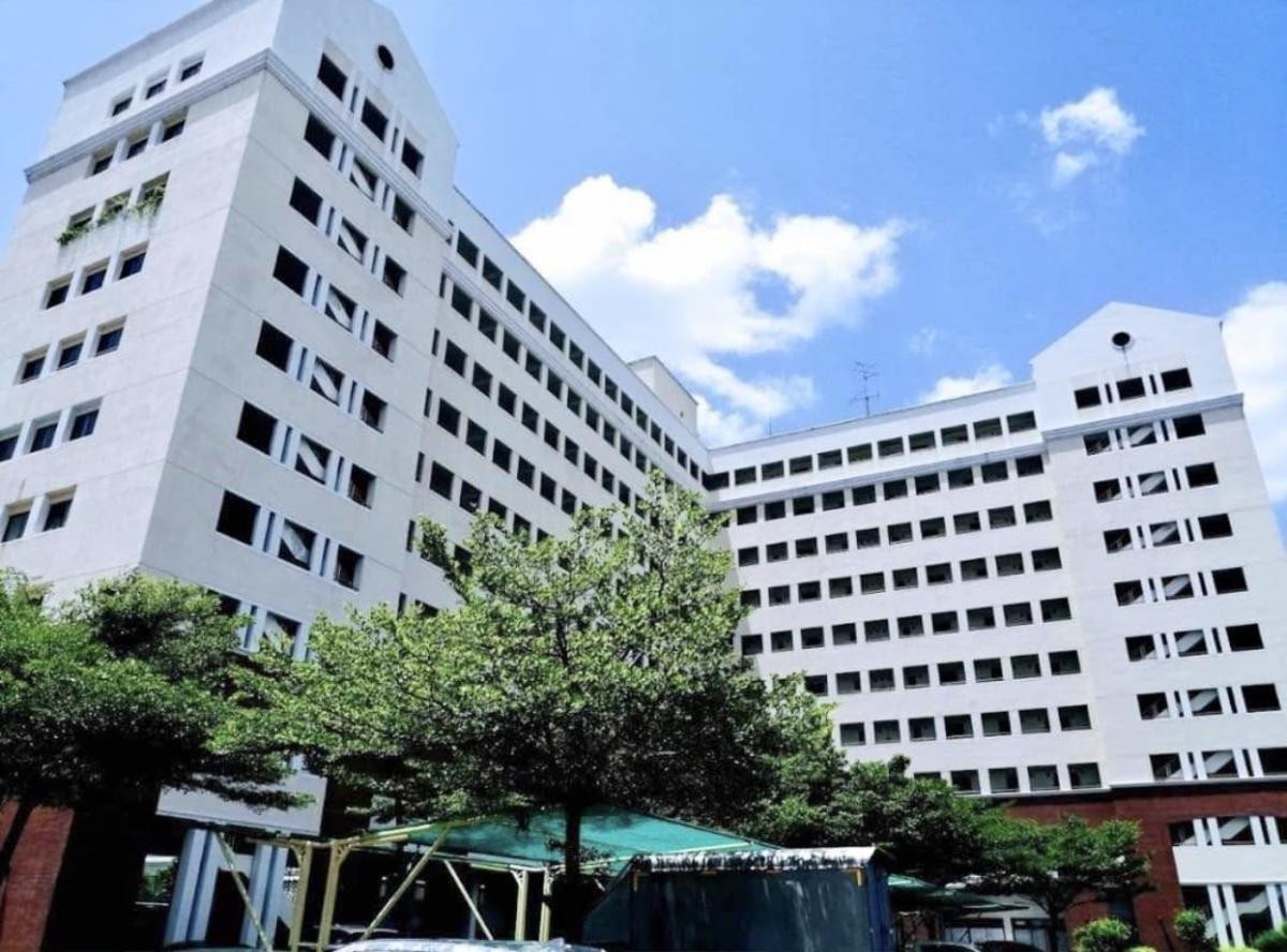 ขายคอนโดรัชดา ห้วยขวาง : คอนโด รัชดา เทอเรส | 1BR 72.32 ตร.ม. | ห้องใหญ่ 2 ห้องน้ำ ใกล้ BTS พหล 24 ราคา 3.30 Mb.  📞: 065-626-5636 (คุณกี้)