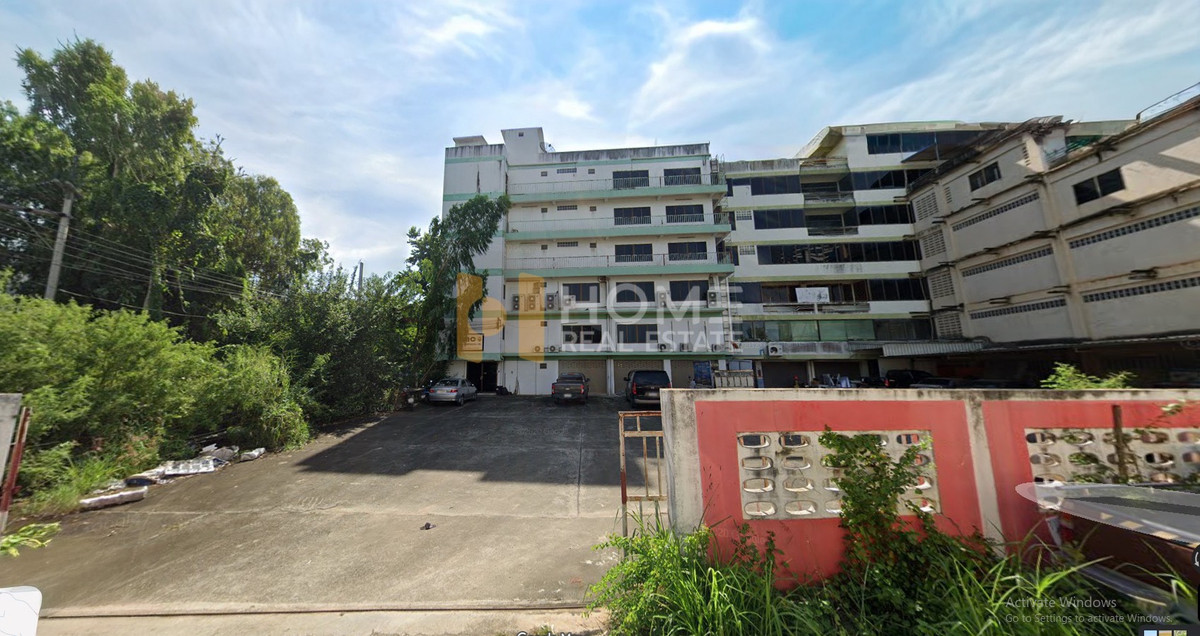 Shop HouseSriracha Laem Chabang Ban Bueng : Commercial building 4 units Sriracha Chonburi / 6 floors (for sale), Commercial building 4 units Sriracha Chonburi / 6 - Storey (FOR SALE) YEAN132