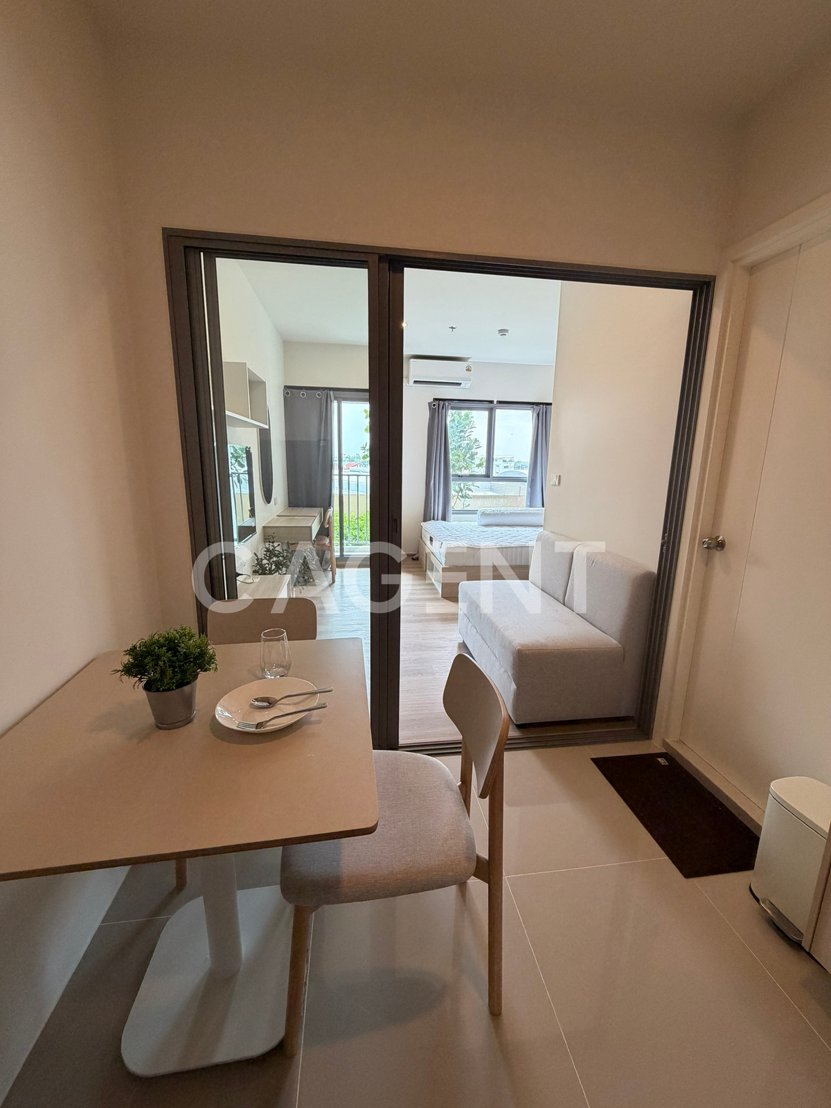 ให้เช่าคอนโดนครปฐม : Escent Nakhonpathom เอสเซ็นท์ นครปฐม คอนโด High Rise ติดเซ็นทรัล นครปฐม พร้อมส่วนกลางชั้นดาดฟ้า