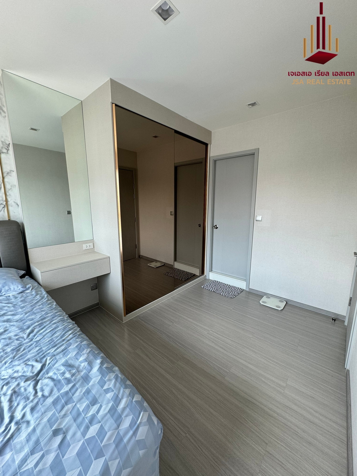 For SaleCondoOnnut, Udomsuk : ✨ For Sale: Life Sukhumvit 62 Condo ✨ 💰 Only 4,000,000 THB