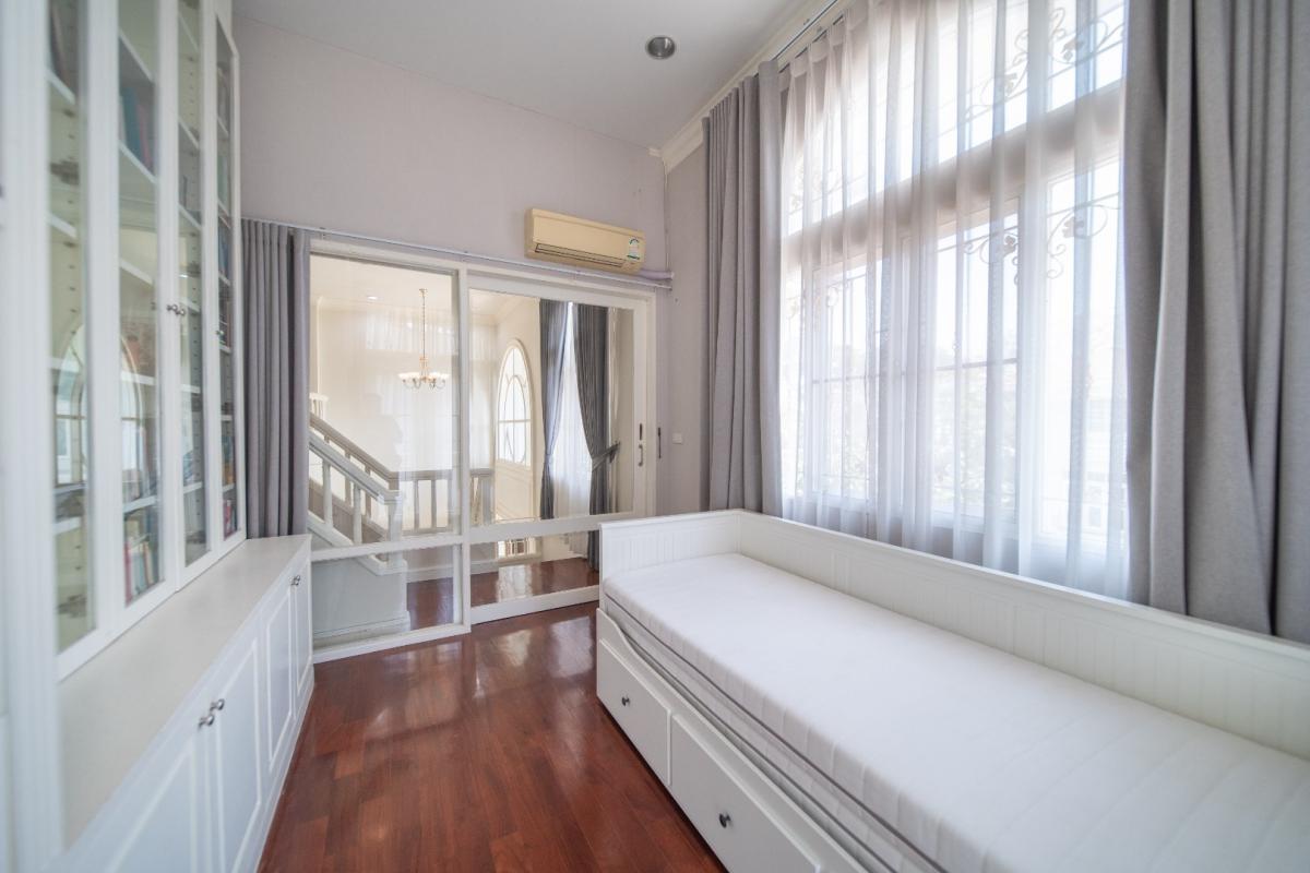 ขายบ้านเกษตรศาสตร์ รัชโยธิน : 🔥ขายด่วน🔥หมู่บ้าน นันทวัน-วัชรพล (ถ.สุขภิบาล 5 ซ.28) 4 ห้องนอน 3 ห้องน้ำ พื้นที่กว้างขวาง พร้อมเข้าอยู่ ❗