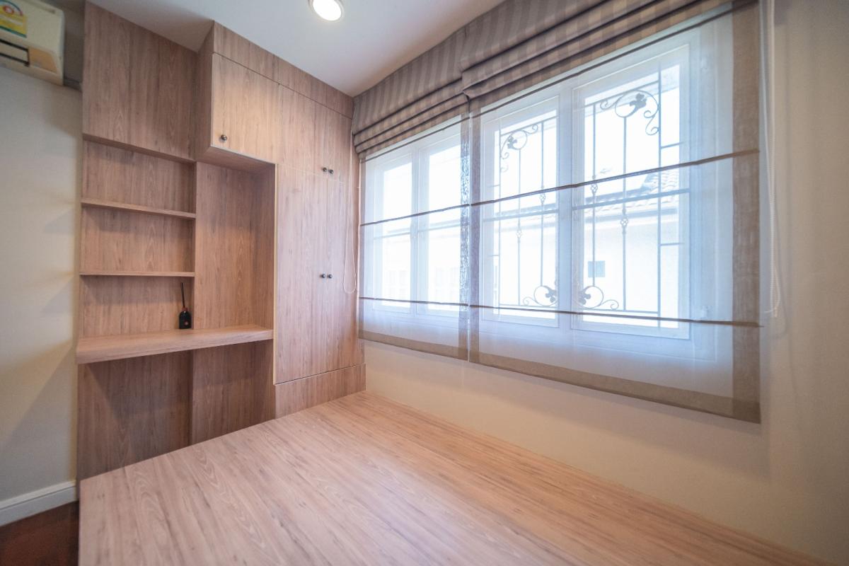 ขายบ้านเกษตรศาสตร์ รัชโยธิน : 🔥ขายด่วน🔥หมู่บ้าน นันทวัน-วัชรพล (ถ.สุขภิบาล 5 ซ.28) 4 ห้องนอน 3 ห้องน้ำ พื้นที่กว้างขวาง พร้อมเข้าอยู่ ❗