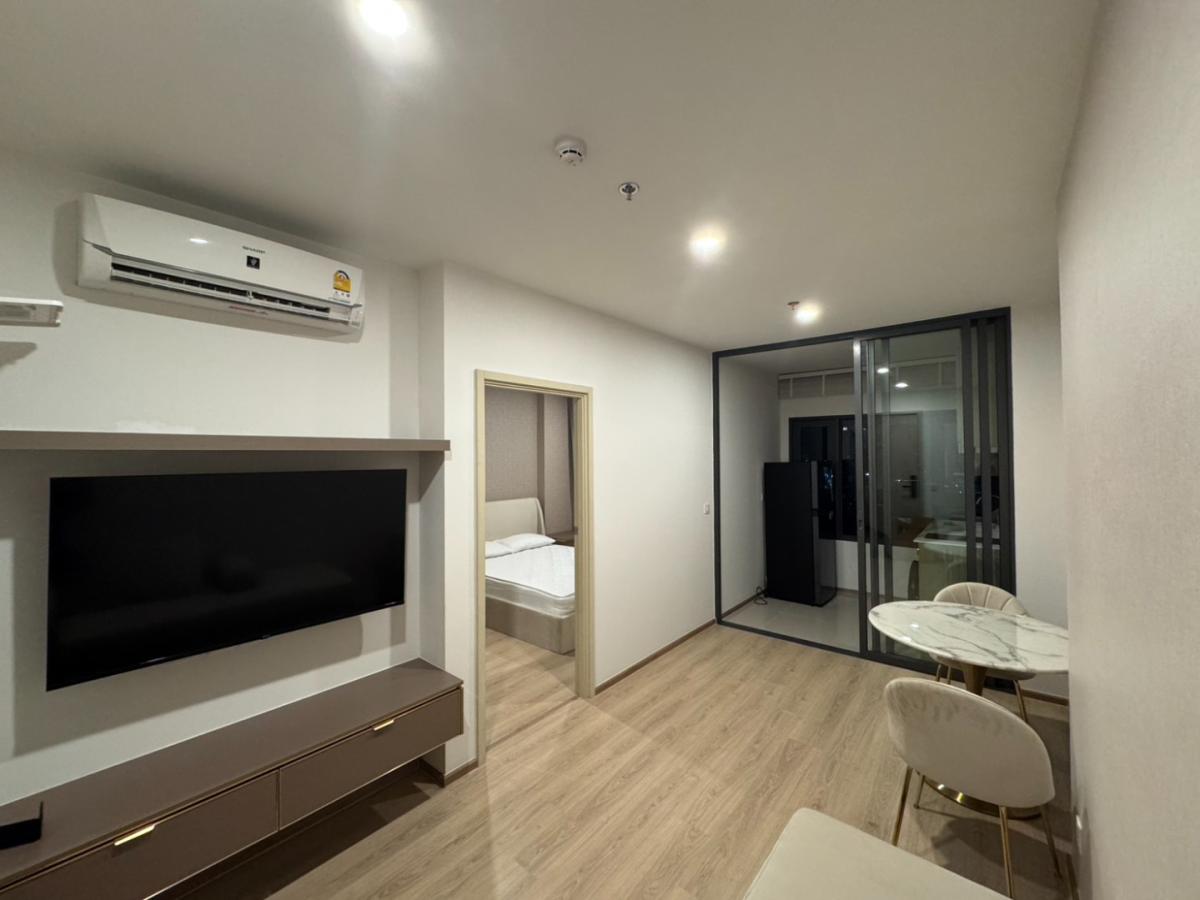 For RentCondoKhlongtoei, Kluaynamthai : 🔥For Rent Now🔥 Life Rama 4-Asoke, Large Bedroom, Unobstructed East-facing View, Fully Furnished, Ready to Move In, Near MRT Queen Sirikit Convention Centre