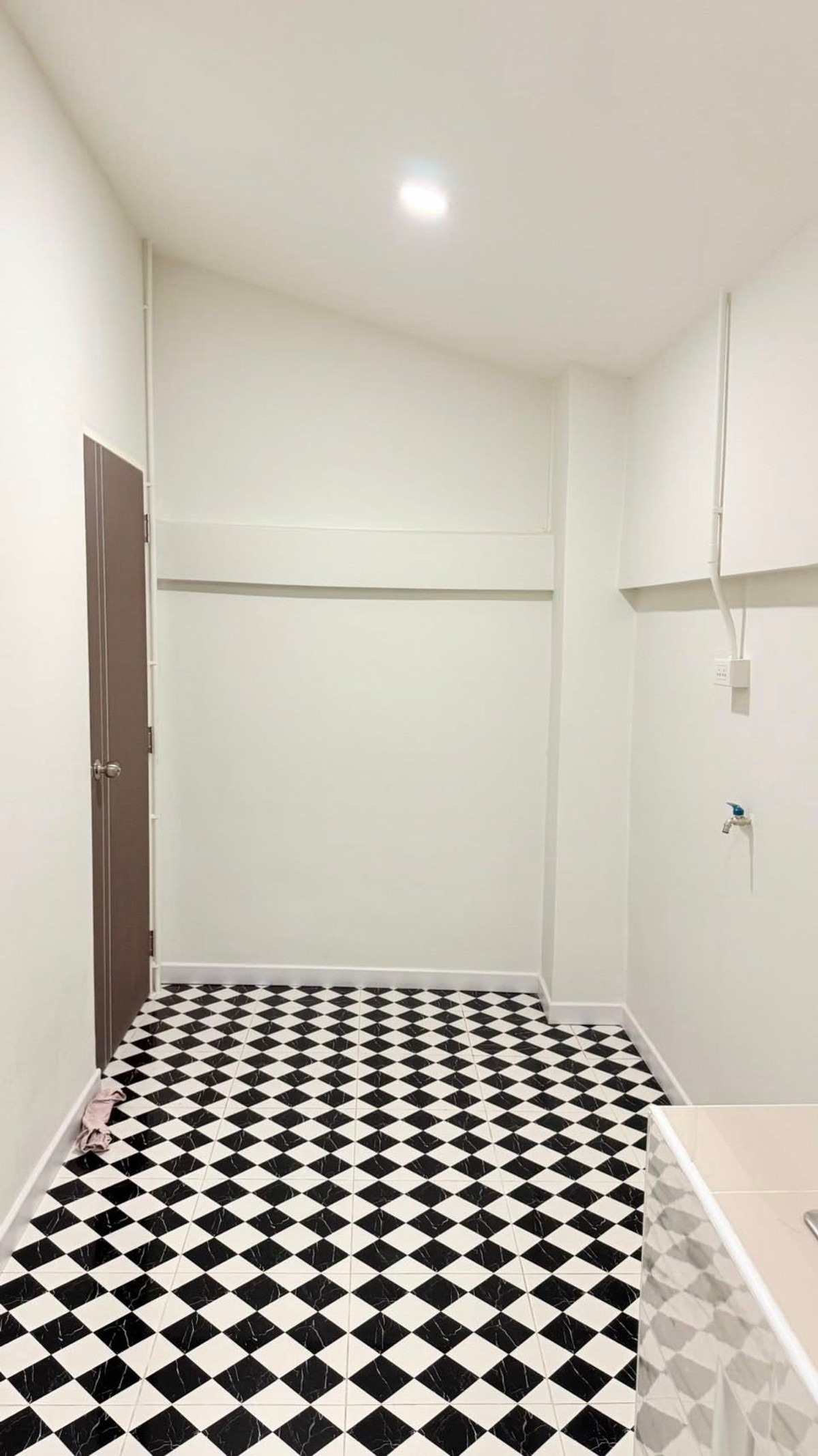 ขายทาวน์โฮมพัทยา บางแสน ชลบุรี สัตหีบ :  ทาวน์โฮม หมู่บ้านเพิ่มศิริ ซอยเขาตาโล / 3 ห้องนอน (ขาย), Townhome Permsiri Village Soi Khao Talo  / 3 Bedrooms (FOR SALE) BEWN108