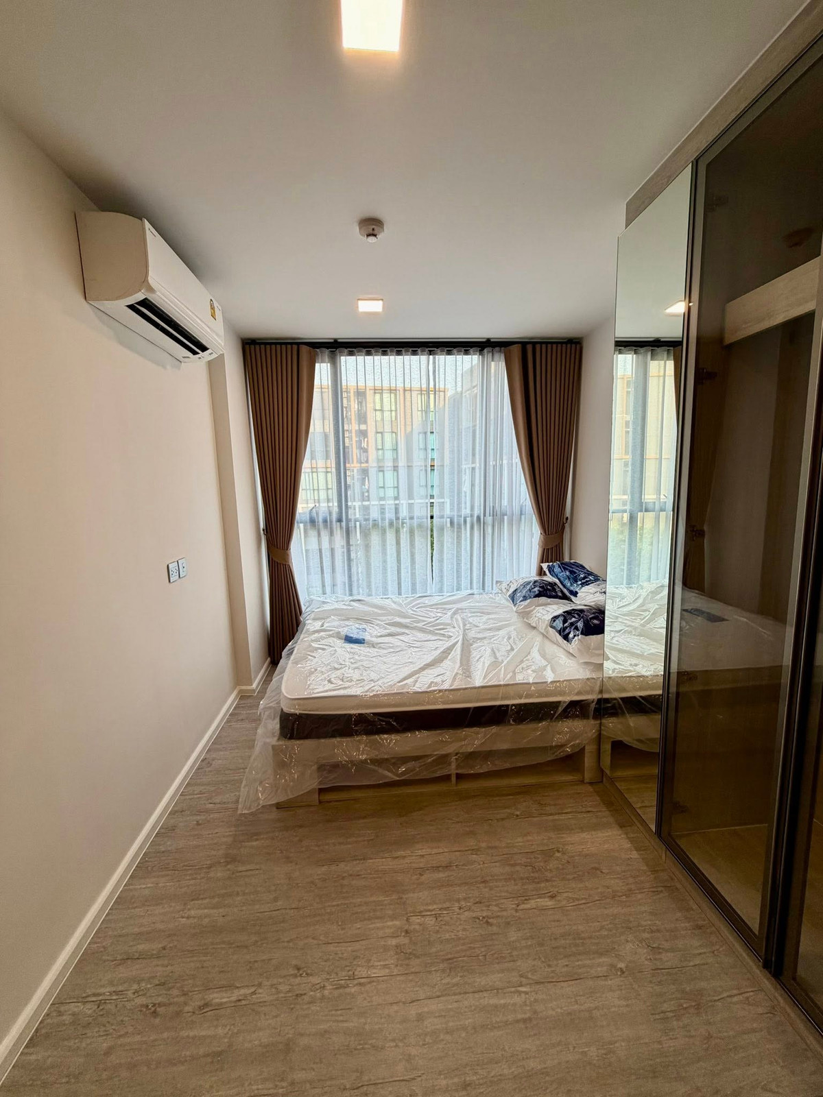 For RentCondoBangna, Bearing, Lasalle : For Rent ✨ Atmoz Tropicana Bangna ✨ Fully furnished with appliances. Near MRT Sri Eiam.