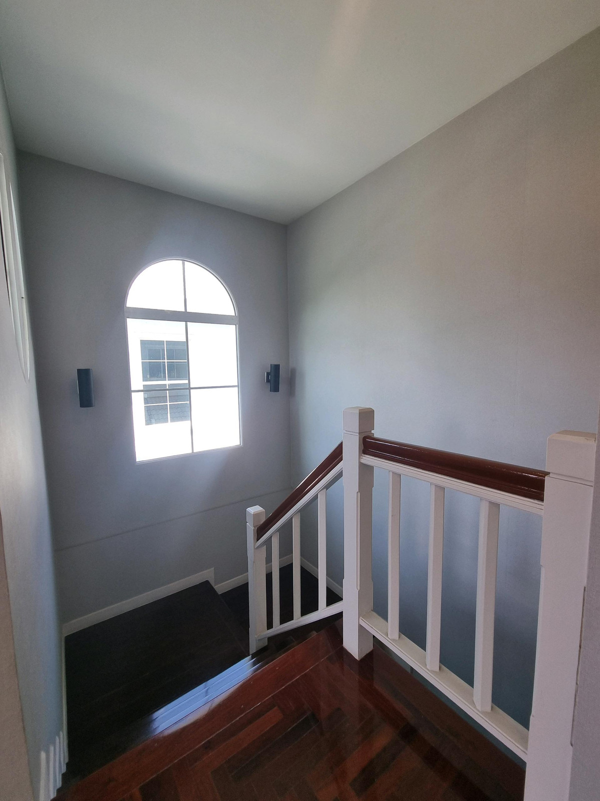 ให้เช่าบ้านนนทบุรี บางใหญ่ บางบัวทอง : ให้เช่าบ้านเดี่ยว ติดถนนราชพฤกษ์
หมู่บ้าน มัณฑนา ราชพฤกษ์ หลังมุม หน้าสวน ทำเลดี บ้านพร้อมเข้าอยู่