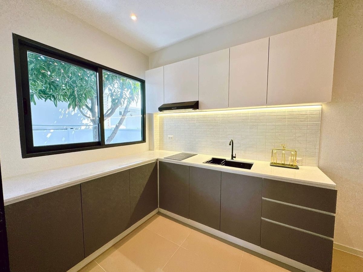 ขายบ้านแจ้งวัฒนะ เมืองทอง : บ้านเดี่ยว เซนโทร ชัยพฤกษ์ - แจ้งวัฒนะ 2 / 4 ห้องนอน (ขาย), Single house Centro Chaiyaphruek - Chaengwattana 2  / 4 Bedrooms (FOR SALE) AOM079