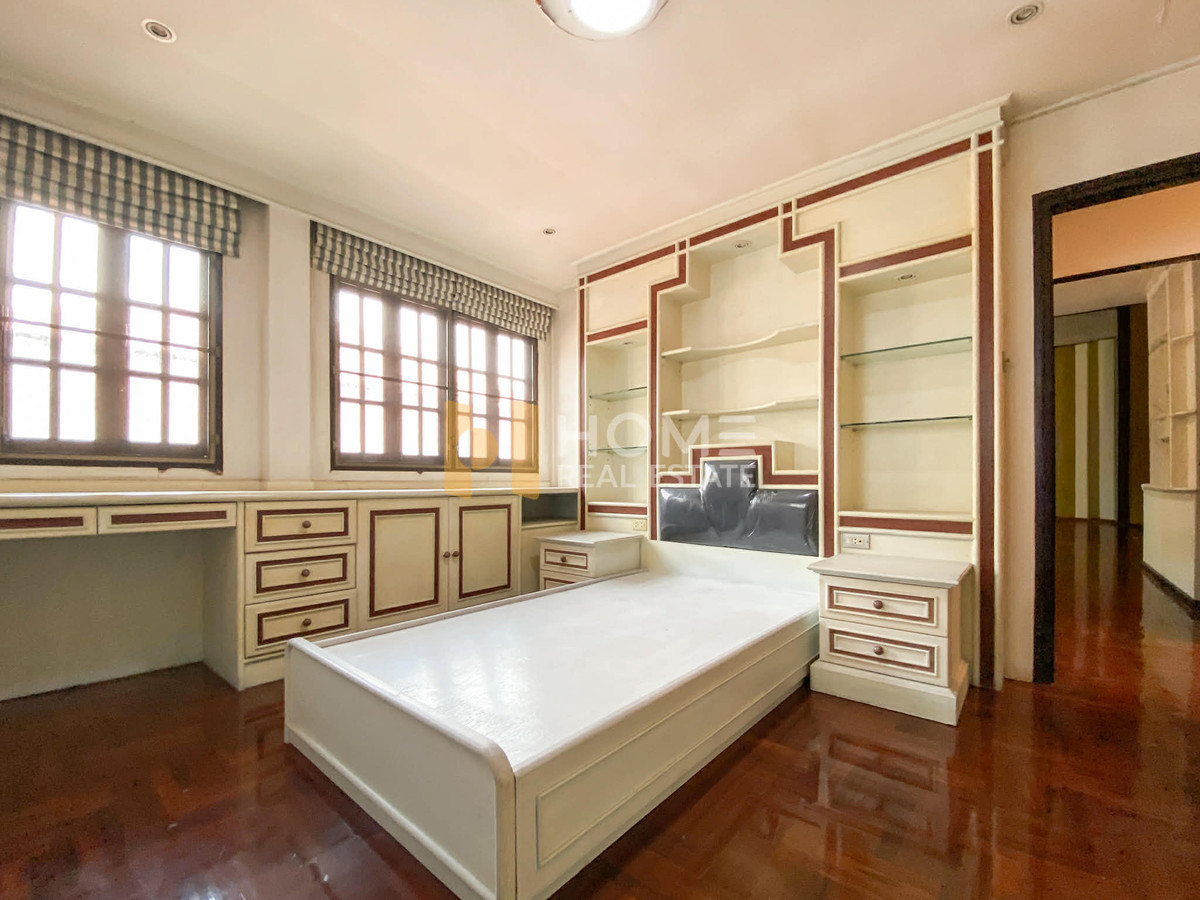 ขายบ้านบางแค เพชรเกษม : บ้านเดี่ยว หมู่บ้านเพชรเกษม 3 / 4 ห้องนอน (ขาย), Single house Phetkasem Village 3 / 4 Bedrooms (FOR SALE) BALL274