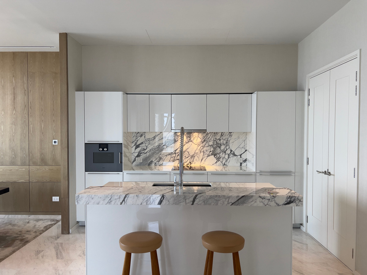 For RentCondoSathorn, Narathiwat : 🔥 2-BEDROOM SIZE AT 1-BEDROOM PRICE | Four Seasons Private Residences | 39th Floor | 116 sq.m Full Minotti Interior | ฿170,000/Month 🔑 Keys Ready – Move In Today!