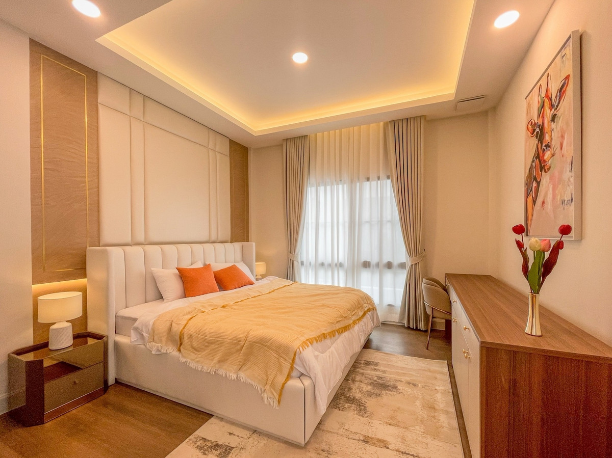 For SaleHousePattanakan, Srinakarin : Nantawan Rama 9 - New Krungthepkretha / 4 Bedrooms (FOR SALE) BZD150