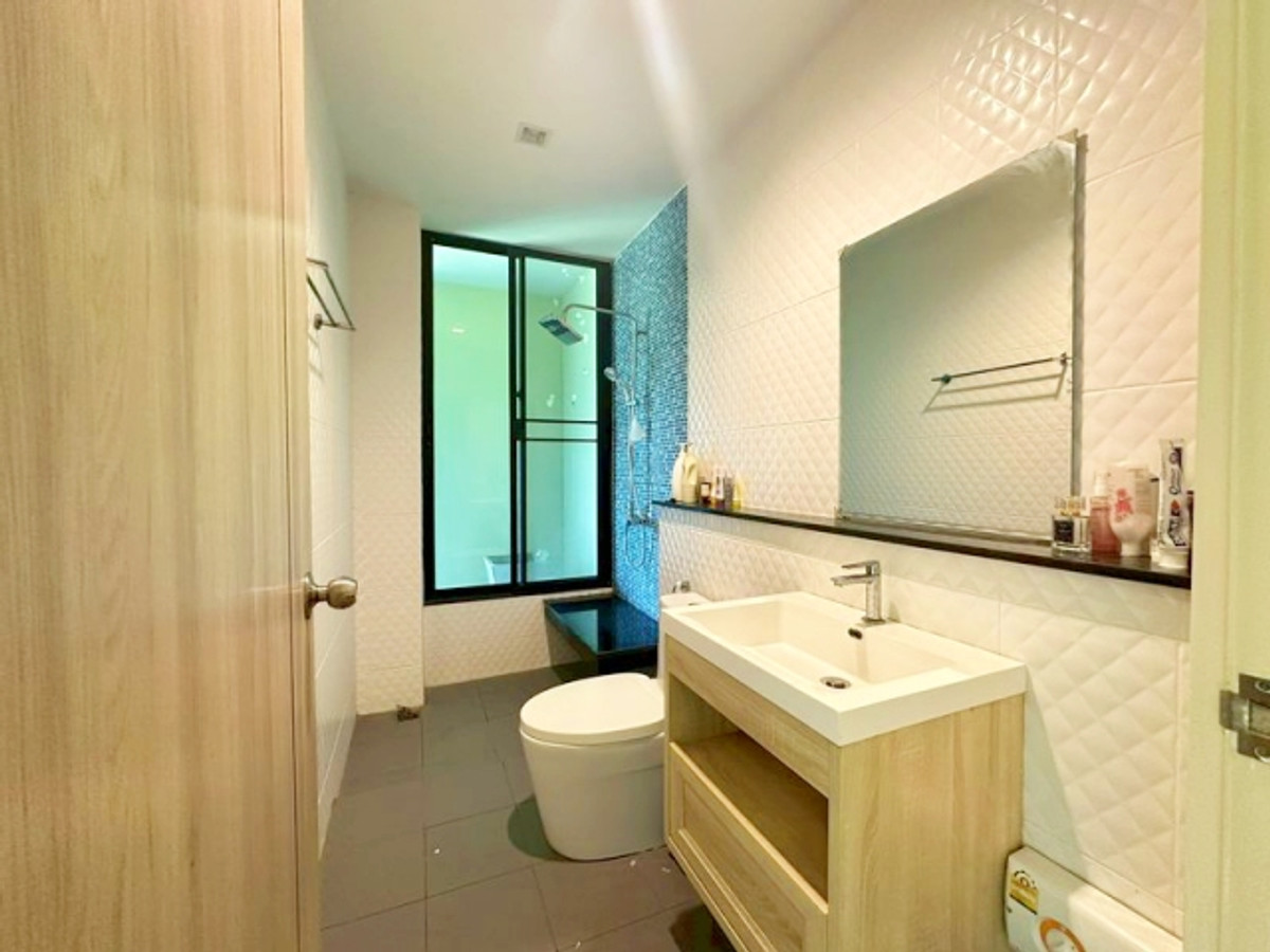 ขายอาคารพาณิชย์ชะอำ เพชรบุรี : ขาย กิจการ บ้านรังนกนางแอ่น พร้อมรายได้ ทำเล บ้านบางตะบูน ตำบล บางครก อำเภอ บ้านแหลม เพชรบุรี