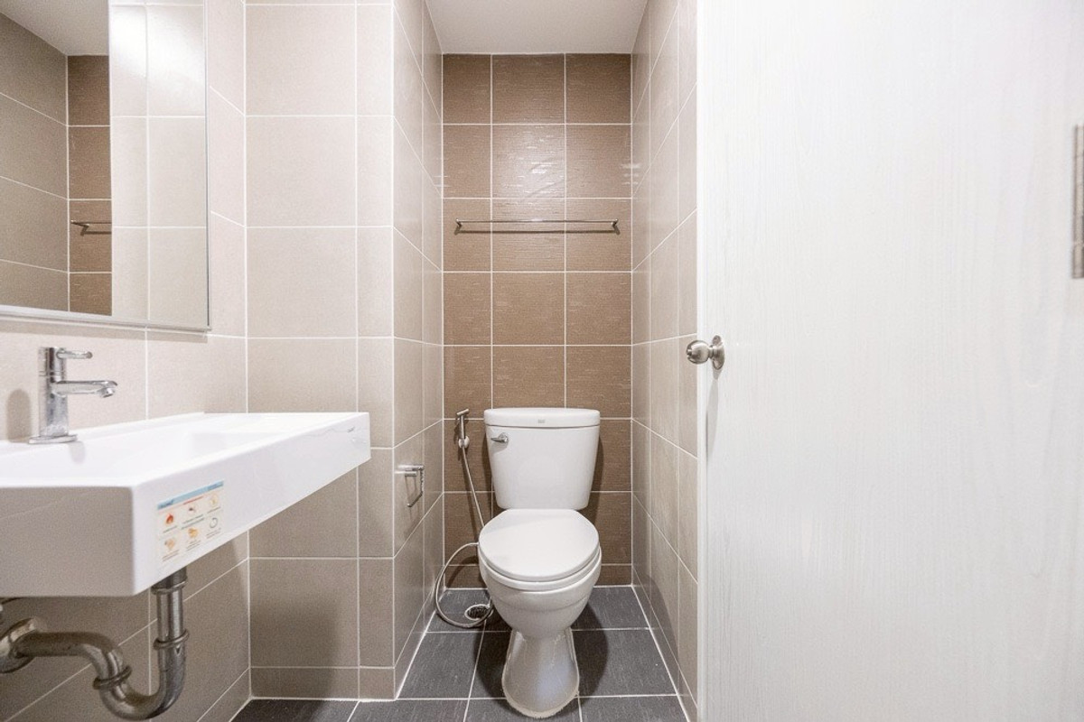 ขายคอนโดรัตนาธิเบศร์ สนามบินน้ำ พระนั่งเกล้า : ขายคอนโด Lumpini Ville Pranangklao Riverview ราคา 999,000 บาท [MKs260305]