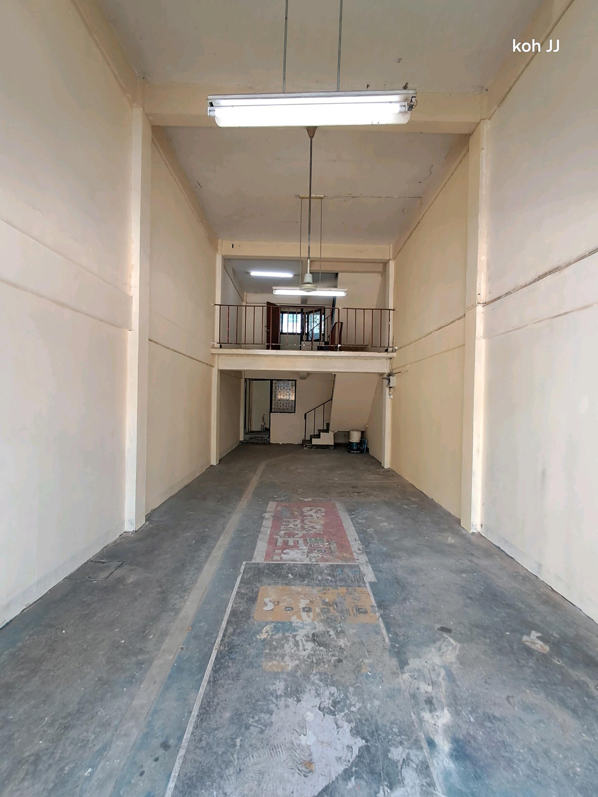 For RentShop HouseSamut Prakan,Samrong : Shophouse for rent, prime location! 4.5 floors, Soi Wat Dan 28 – cheapest price in this area, only 8,500