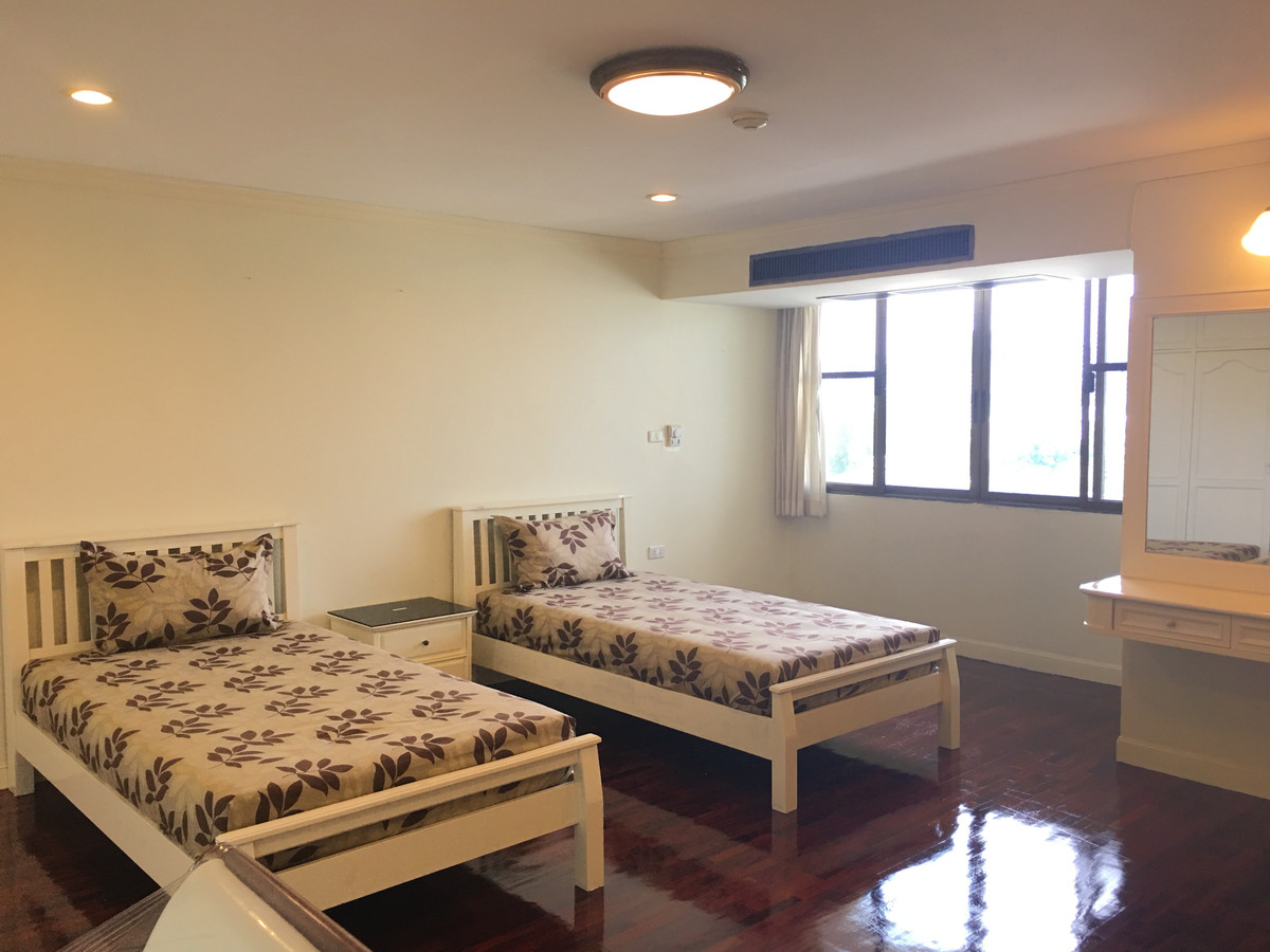 ขายคอนโดสุขุมวิท อโศก ทองหล่อ : ขายคอนโด Oriental Tower ราคา 36,000,000 บาท [SHN00265]