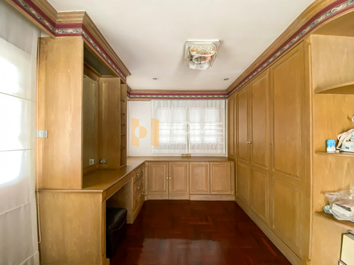 ขายบ้านบางแค เพชรเกษม : บ้านเดี่ยว หมู่บ้านเพชรเกษม 3 / 4 ห้องนอน (ขาย), Single house Phetkasem Village 3 / 4 Bedrooms (FOR SALE) BALL274