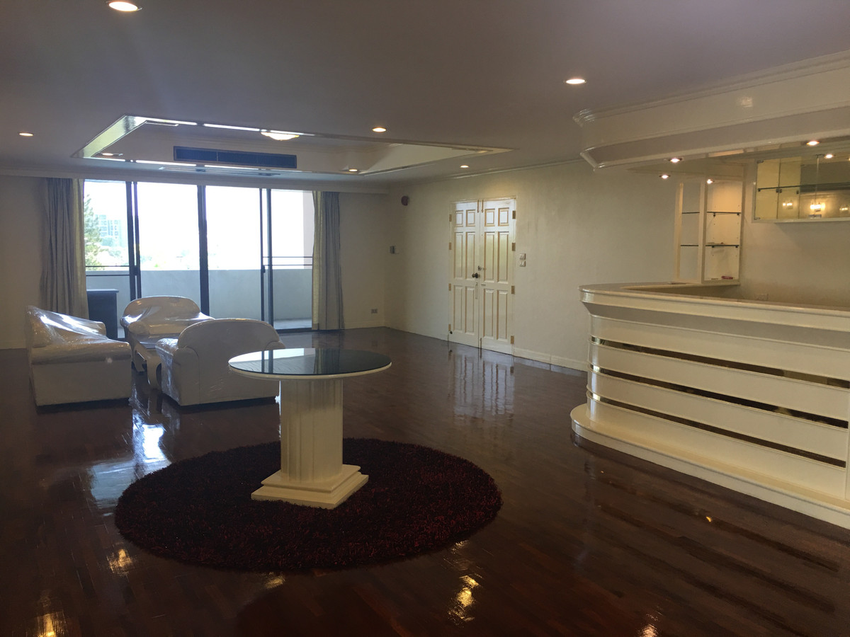 ขายคอนโดสุขุมวิท อโศก ทองหล่อ : ขายคอนโด Oriental Tower ราคา 36,000,000 บาท [SHN00265]