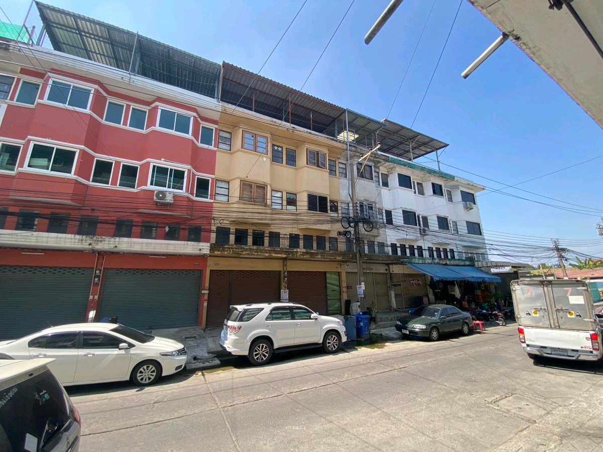 For RentShop HouseSamut Prakan,Samrong : Shophouse for rent, prime location! 4.5 floors, Soi Wat Dan 28 – cheapest price in this area, only 8,500