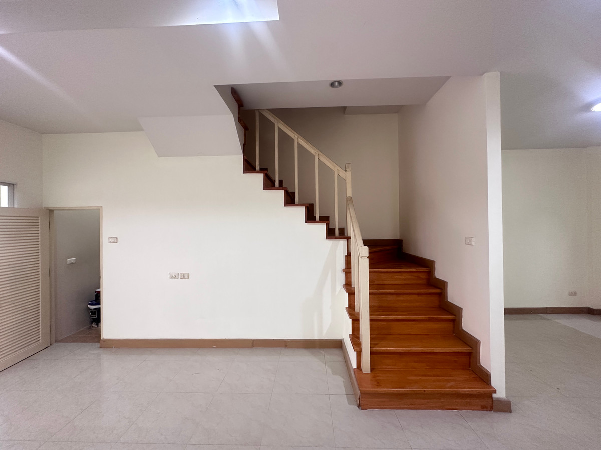 ขายทาวน์โฮมพระราม 5 ราชพฤกษ์ บางกรวย : ปริญลักษณ์ ไลท์ วงแหวนสาทร / 3 ห้องนอน (ขาย), Prinyalucklight Wongwan Sathorn / 3 Bedrooms (FOR SALE) BALL273