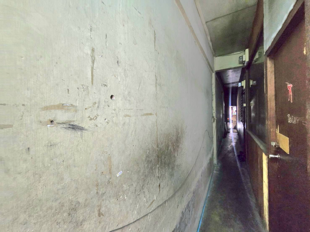 ขายอาคารพาณิชย์สุขุมวิท อโศก ทองหล่อ : ขายอาคารพาณิชย์ 2.5 ชั้น ซอยปรีดีพนมยงค์ 2 ทำเลดี ใจกลางแหล่งธุรกิจ ใกล้ BTS พระโขนง (N.2016)