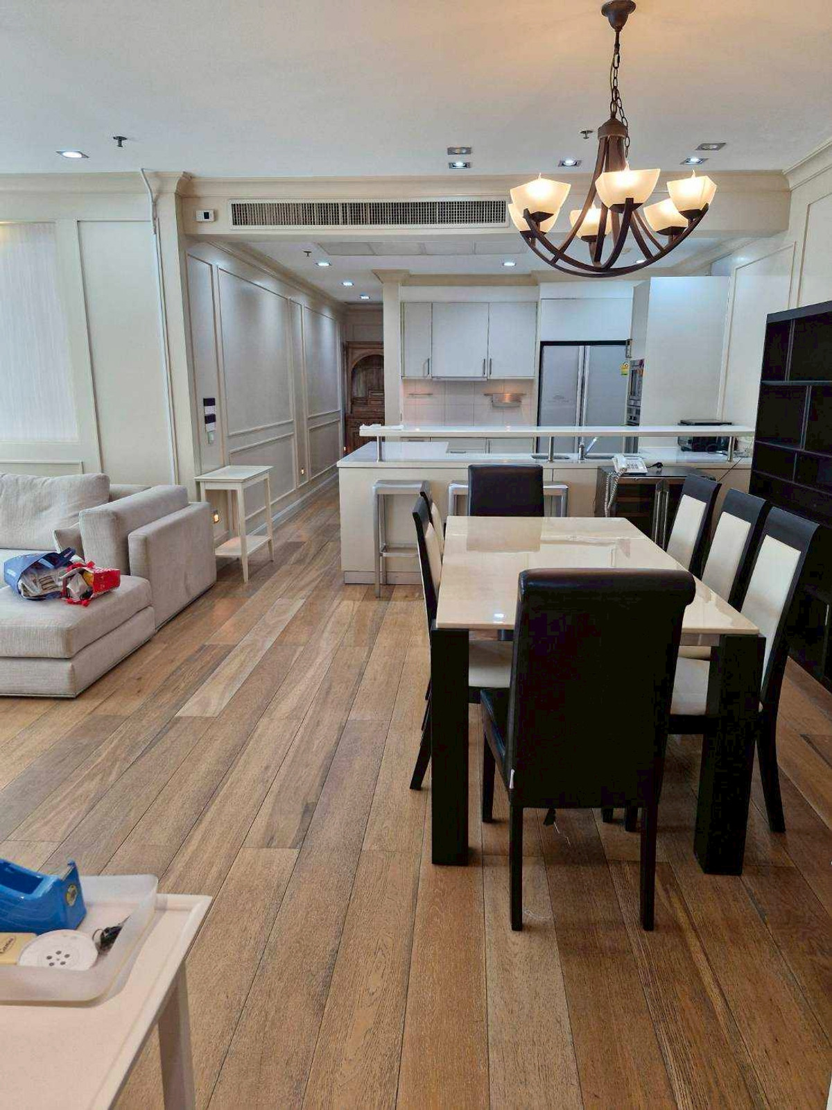 For RentCondoSilom, Saladaeng, Bangrak : FOR RENT - 3 BEDROOM 235 SQ.M- READY TO MOVE IN - CALL NOW 094-641-5974