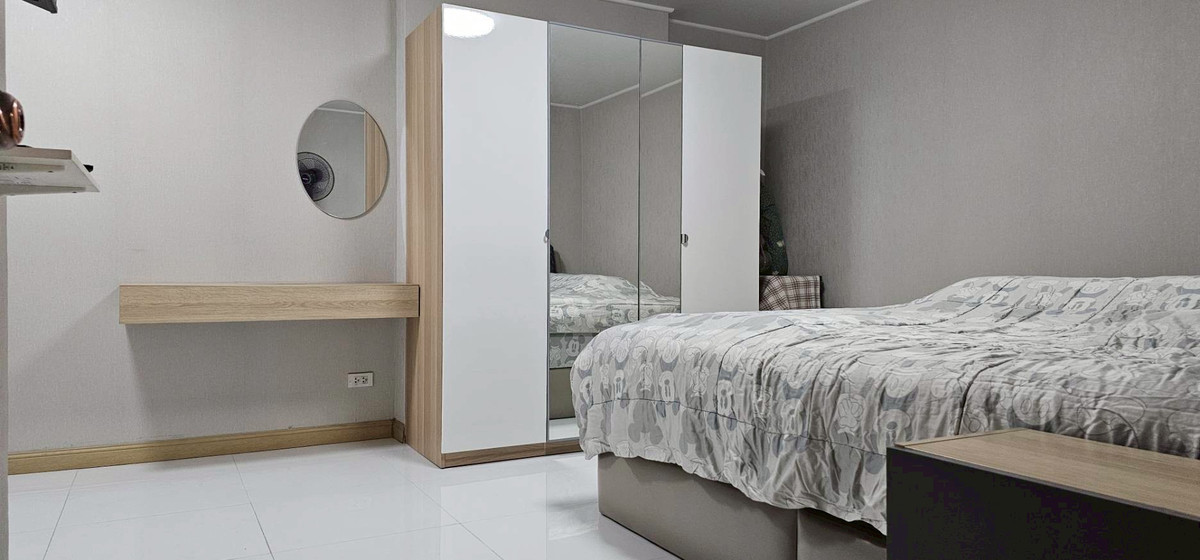 For SaleCondoSamut Prakan,Samrong : FOR SALE: 	Nouvelle Condominium Thana City  1 Bedroom