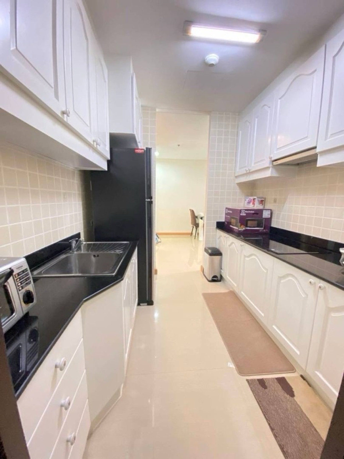 ให้เช่าคอนโดสุขุมวิท อโศก ทองหล่อ : ให้เช่า 🐱 The Lakes ☎️ 0912322009