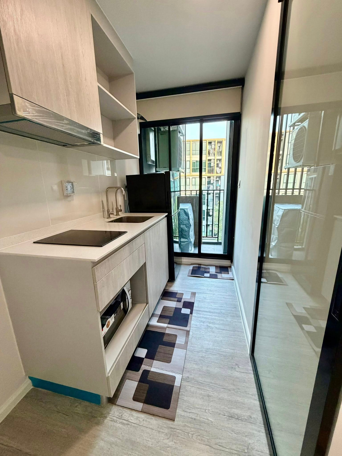 For RentCondoBangna, Bearing, Lasalle : For Rent ✨ Atmoz Tropicana Bangna ✨ Fully furnished with appliances. Near MRT Sri Eiam.