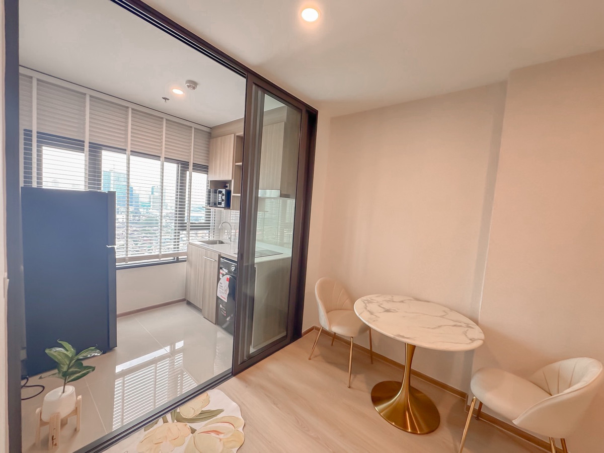 For RentCondoKhlongtoei, Kluaynamthai : 🔥For Rent Now🔥 Life Rama 4-Asoke, Large Bedroom, Unobstructed East-facing View, Fully Furnished, Ready to Move In, Near MRT Queen Sirikit Convention Centre