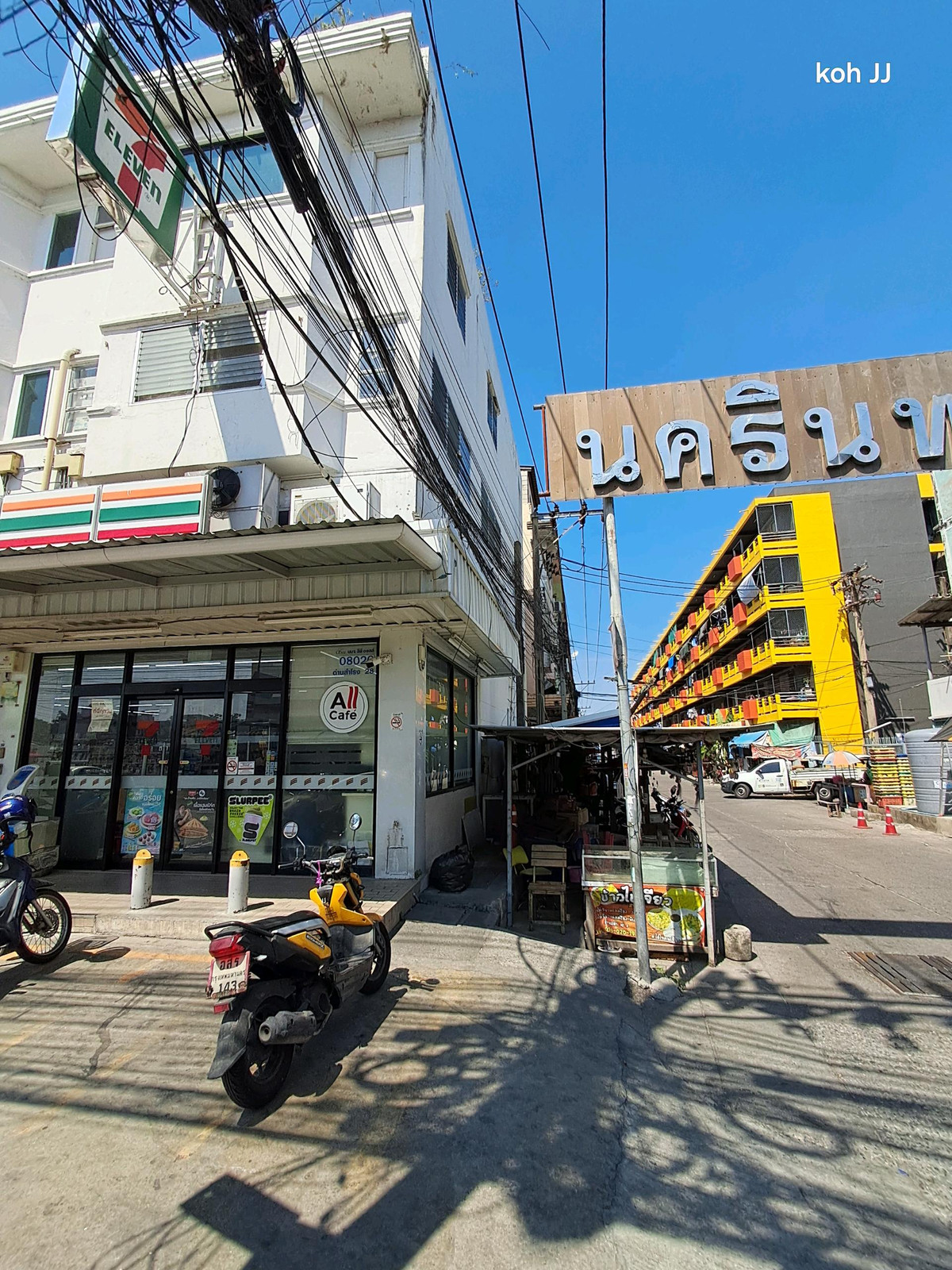 For RentShop HouseSamut Prakan,Samrong : Shophouse for rent, prime location! 4.5 floors, Soi Wat Dan 28 – cheapest price in this area, only 8,500