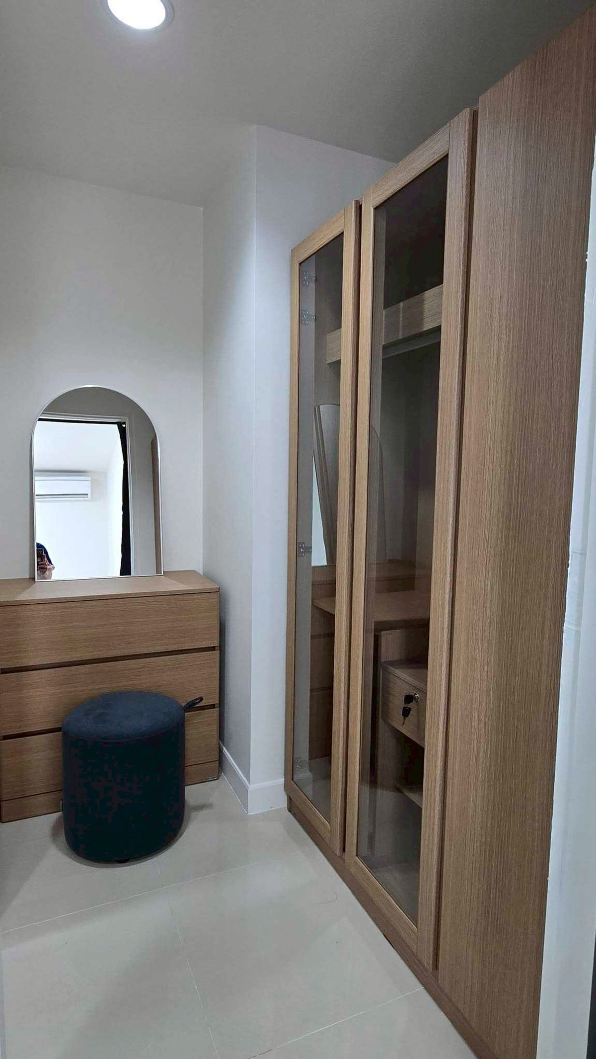 For RentCondoOnnut, Udomsuk : ✨ Beautiful newly renovated unit with full furniture at Ideo Mix Sukhumvit 103, right next to BTS Udom Suk 📍