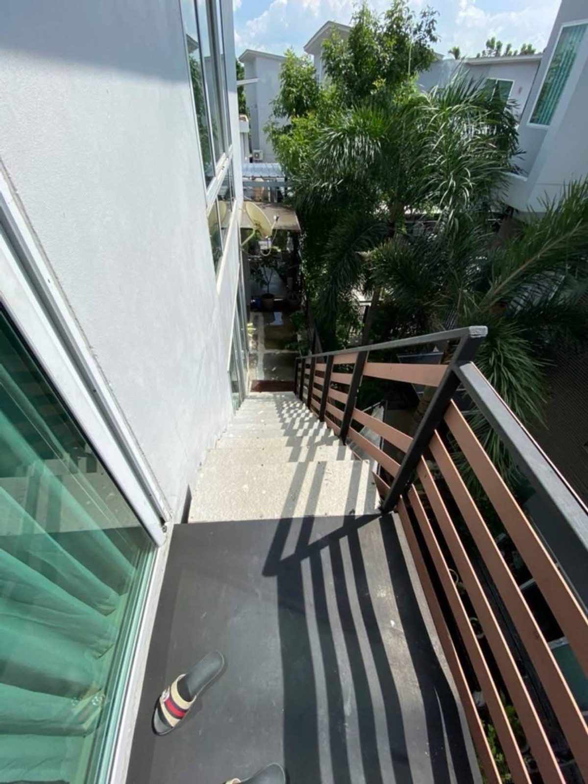 ให้เช่าทาวน์โฮมวิภาวดี ดอนเมือง หลักสี่ : ให้เช่าทาวน์โฮม แกรนด์ ไอ-ดีไซน์ วิภาวดีฯ ใกล้ สนามบินดอนเมือง : 5 นาที